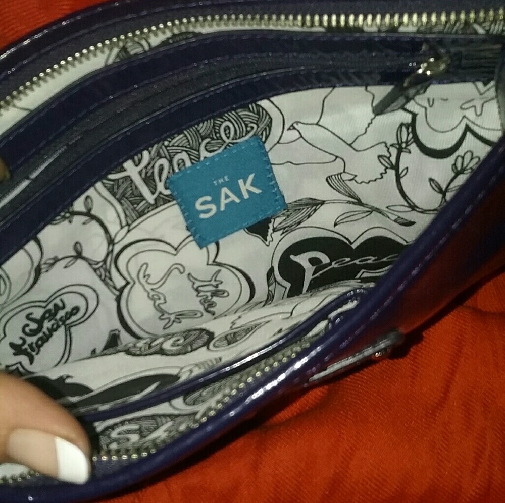 Handbag - Picture 2 of 3